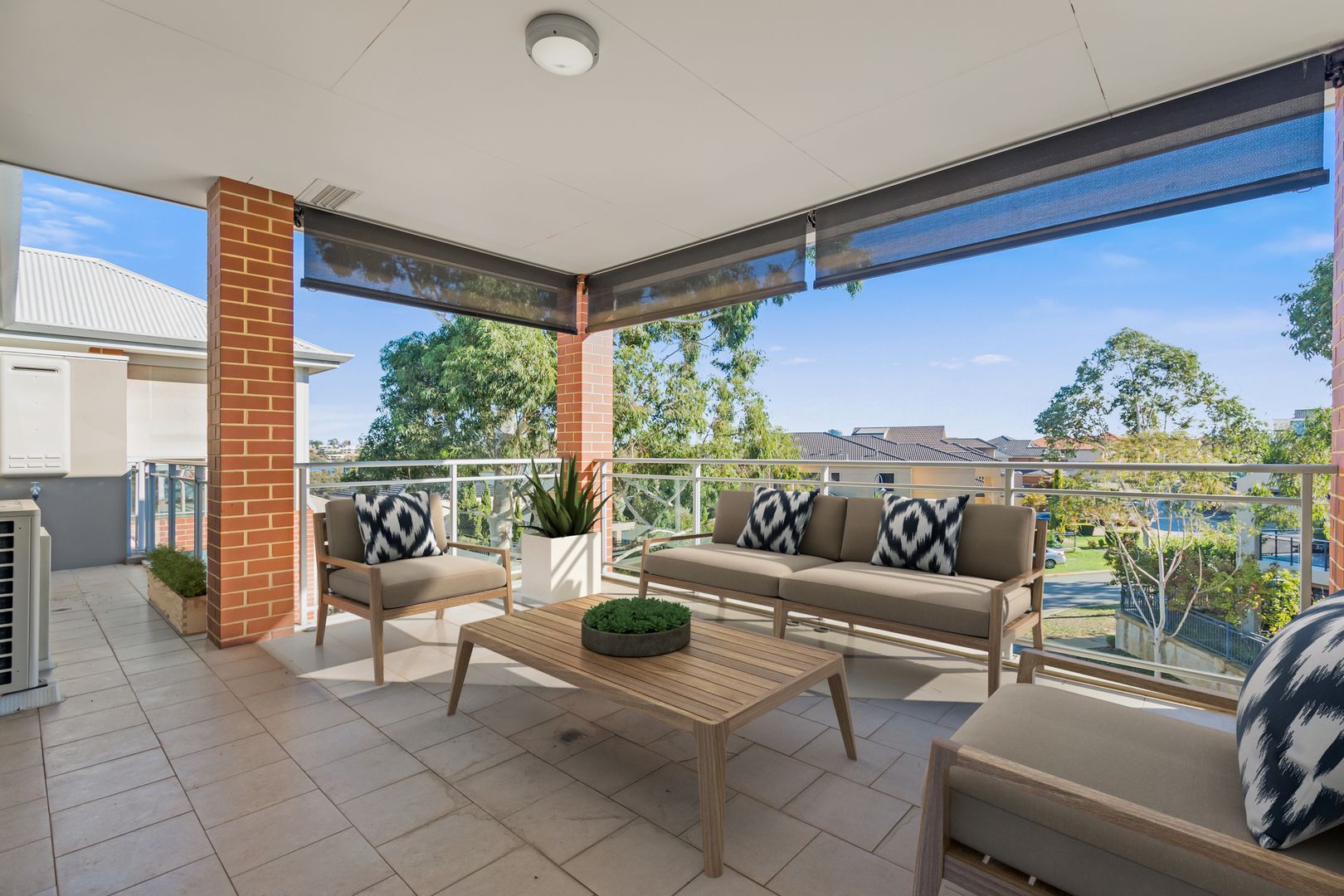 Villa 72/10 Roebuck Drive, Salter Point WA 6152, Image 1