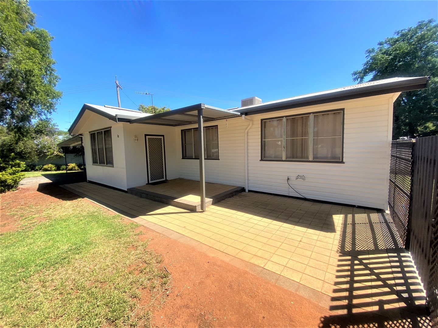 20 Wyangan Avenue, Griffith NSW 2680, Image 2