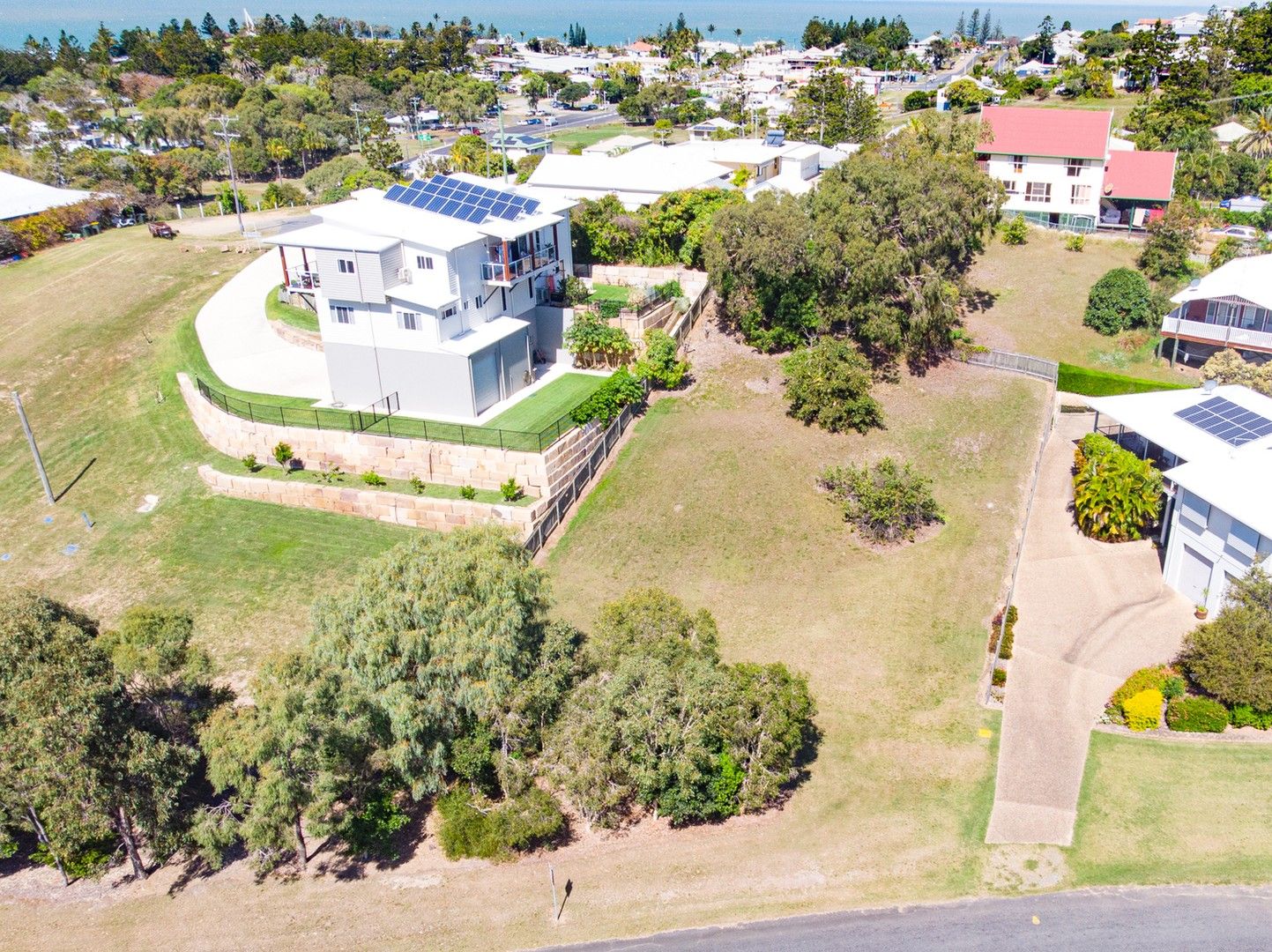 12 Nicholson Street, Emu Park QLD 4710, Image 2