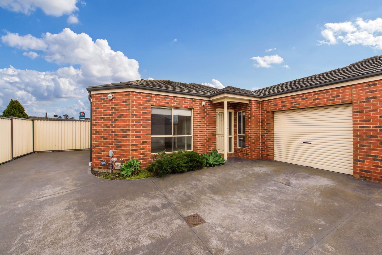 2/44 Dundee Way, Sydenham VIC 3037