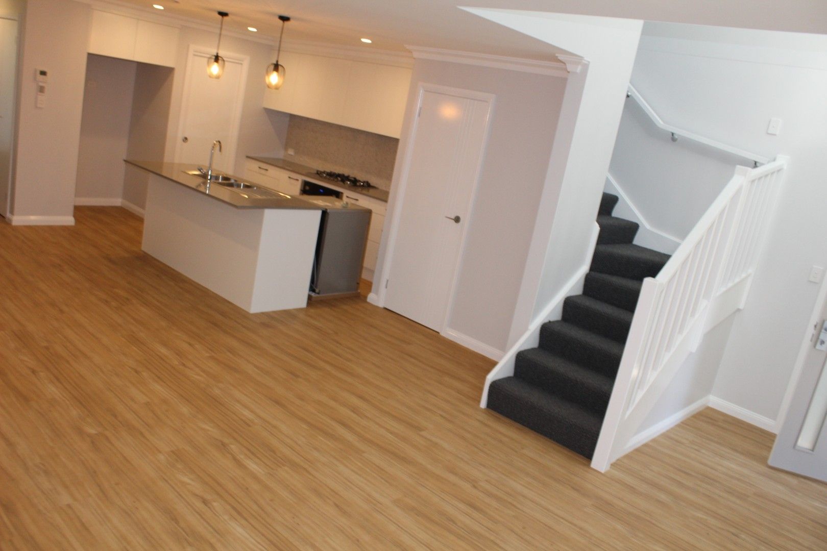 82 Kingsford Smith Drive, Berkeley Vale NSW 2261 House For Rent