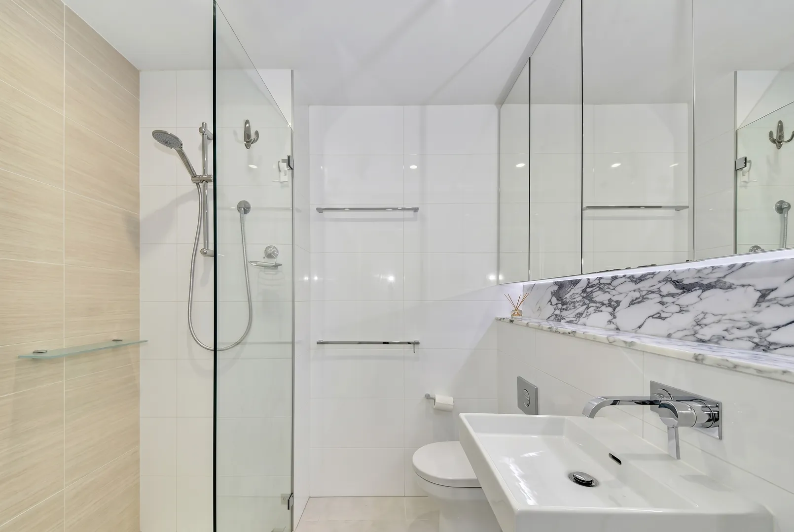 Contemporary City Living in the Exclusive 'Aspire' Building – pohled 6