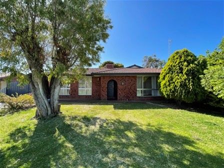 3 bedrooms House in 11 Day Road MANDURAH WA, 6210