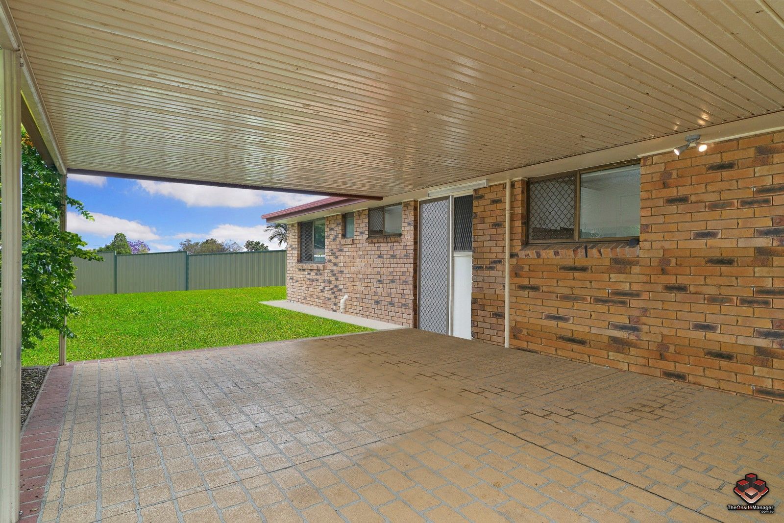 8 Zinnia Court, Runcorn QLD 4113, Image 2