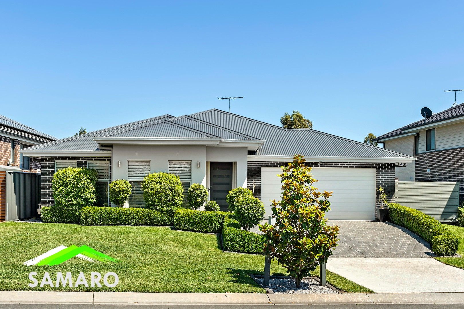 4 bedrooms House in 5 Alchornea Circuit MOUNT ANNAN NSW, 2567