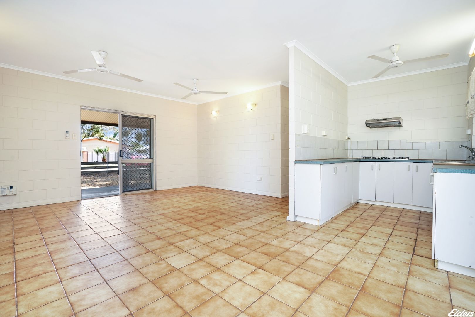 21 Minorelli Court, Gray NT 0830, Image 2