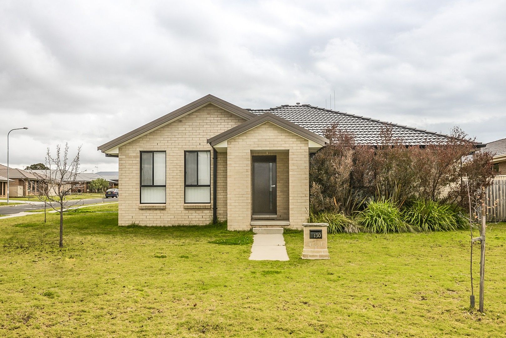 3 bedrooms House in 130 Diamond Drive ORANGE NSW, 2800