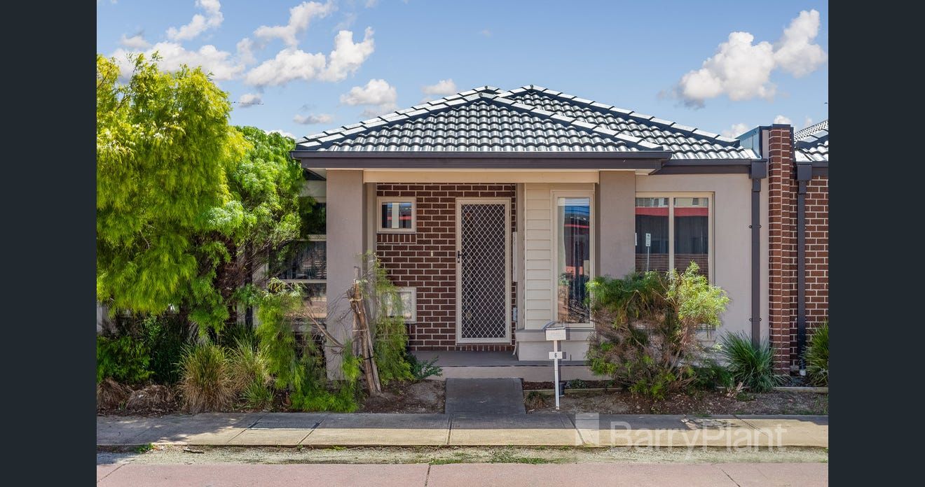 3 bedrooms House in 6 Tom Roberts Parade POINT COOK VIC, 3030