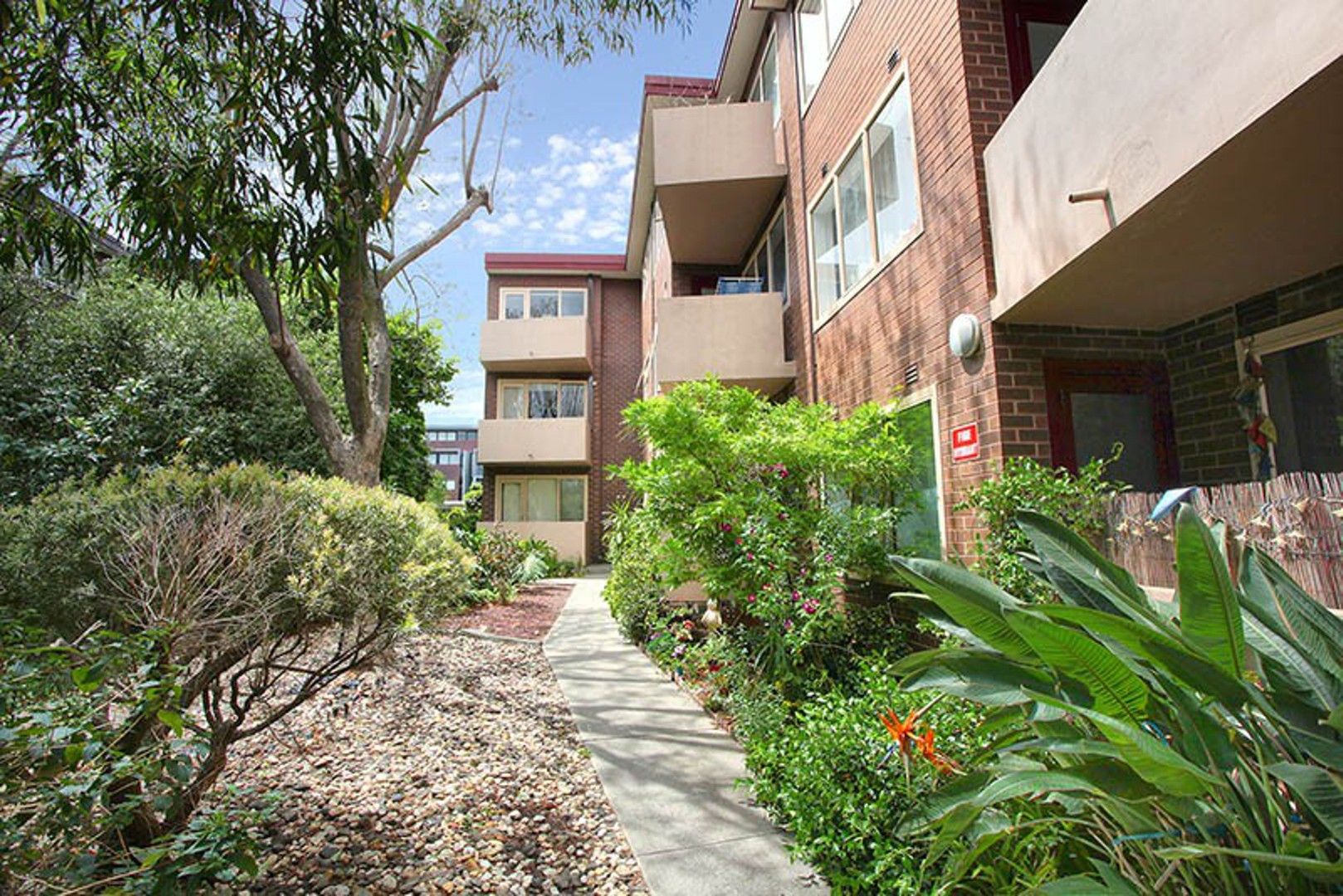 2 bedrooms Apartment / Unit / Flat in 18/181 Power Street HAWTHORN VIC, 3122