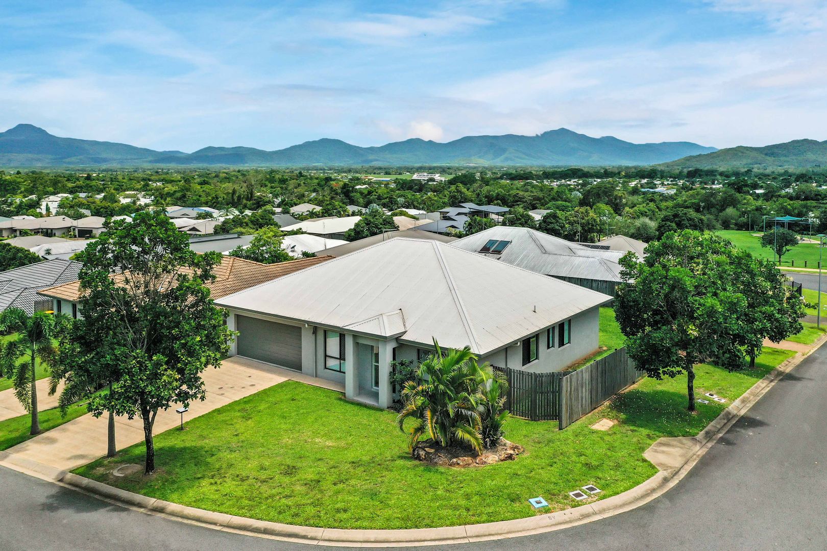 2 Tyenna Close, Bentley Park QLD 4869, Image 2