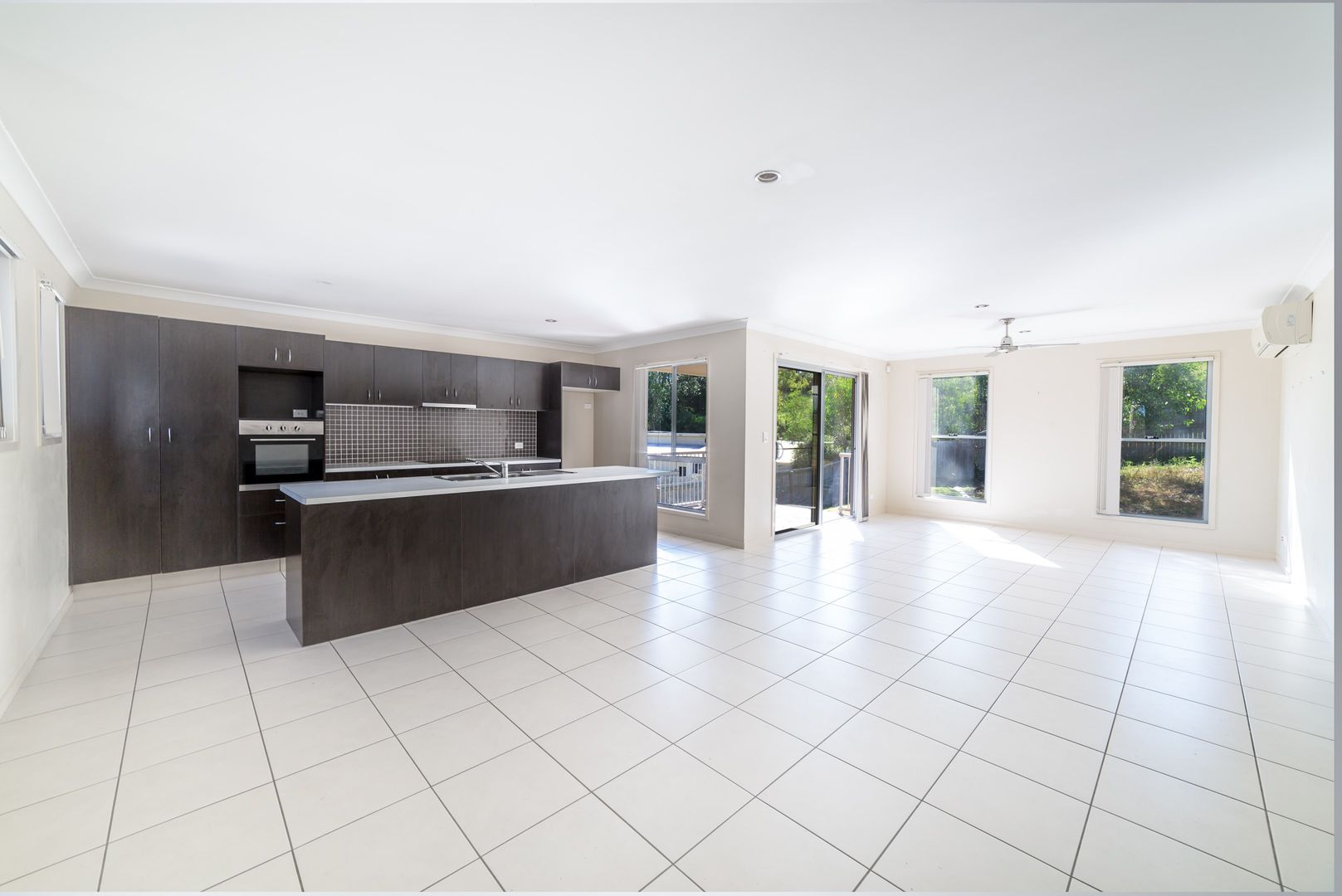 12 Millstream Retreat, Waterford QLD 4133, Image 1