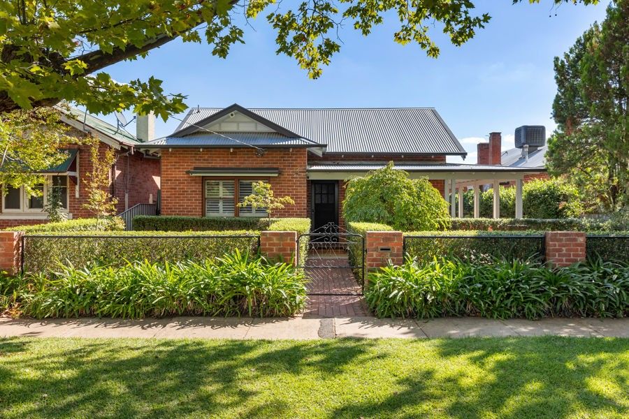 68 THORNE STREET, Wagga Wagga NSW 2650, Image 1