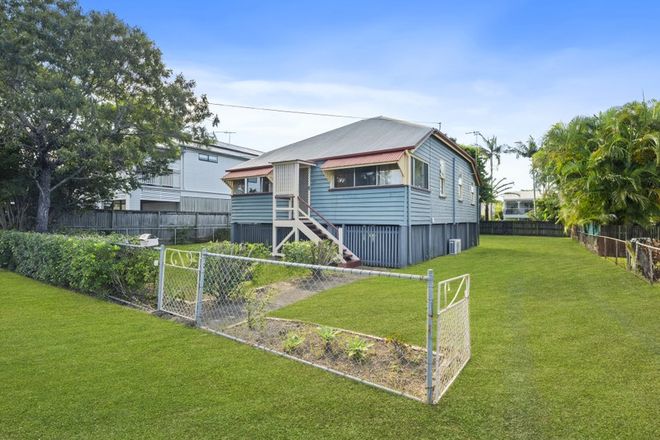 Picture of 128 Armstrong Road, CANNON HILL QLD 4170