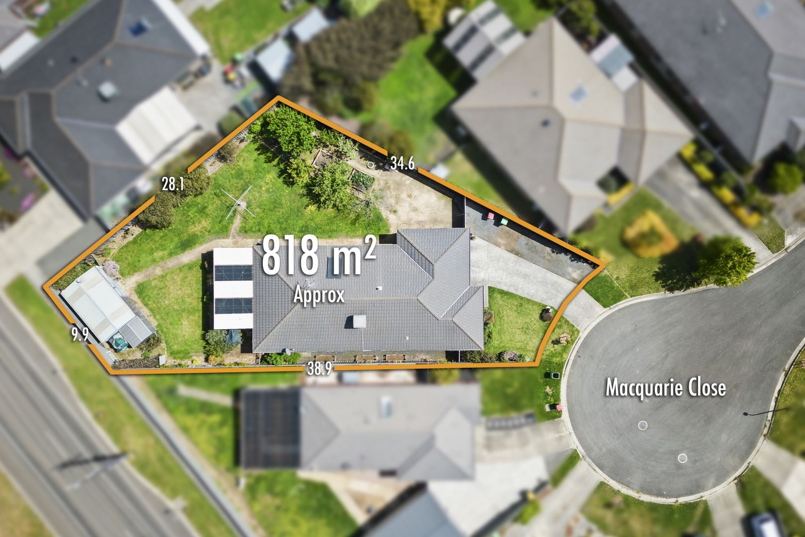 18 Macquarie Close, Delacombe VIC 3356, Image 1