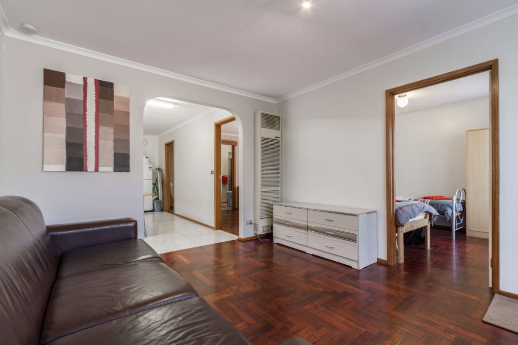 2 bedrooms House in 384 Williamstown Road YARRAVILLE VIC, 3013