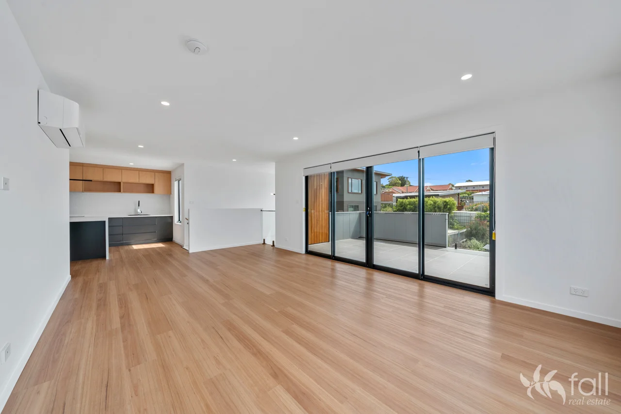 Additional image 5 of 2/135 Roslyn Avenue, Kingston Beach TAS 7050