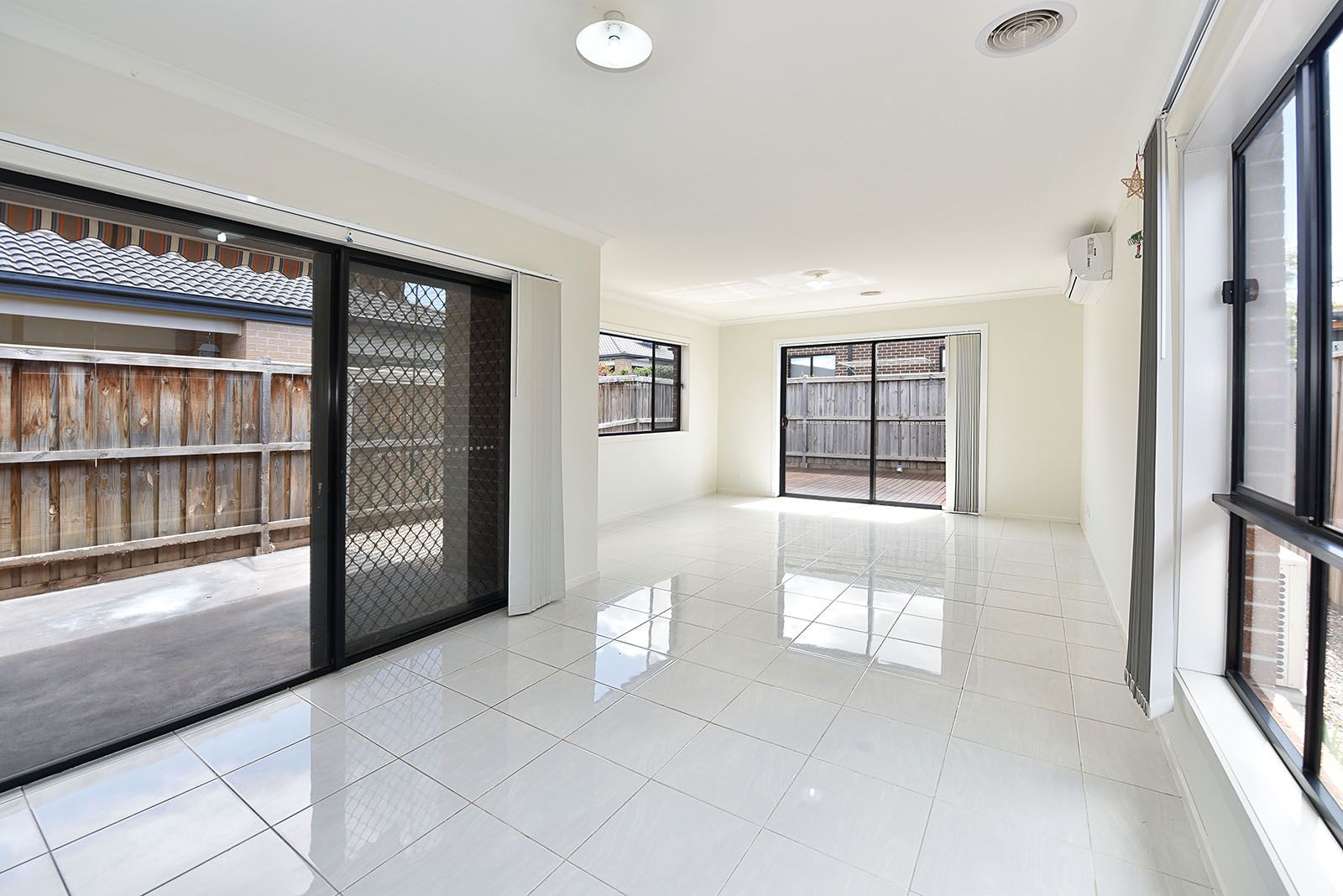 11 Peppercress Street, Diggers Rest VIC 3427, Image 2