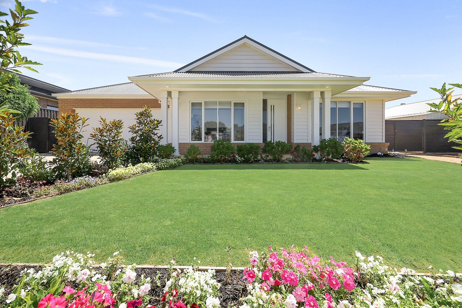 6 Hill Court Mansfield VIC 3722 Domain