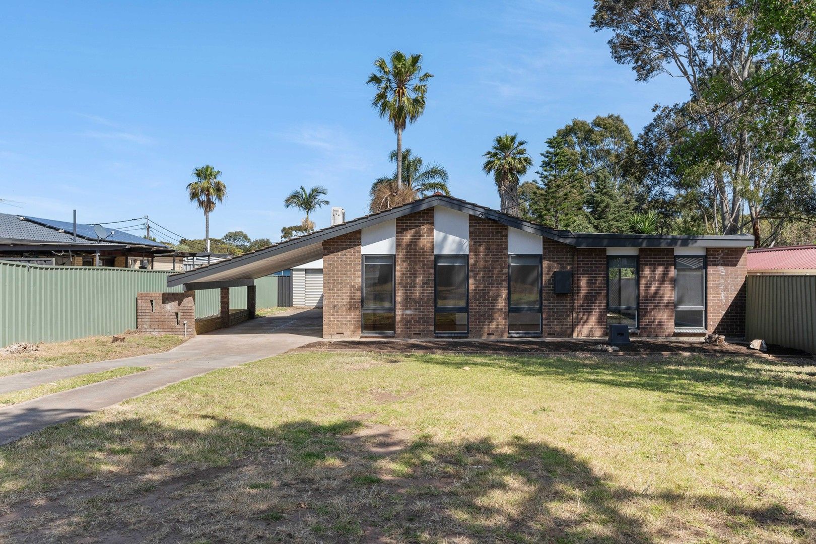 127 Main South Road, Huntfield Heights SA 5163 House For Rent Domain