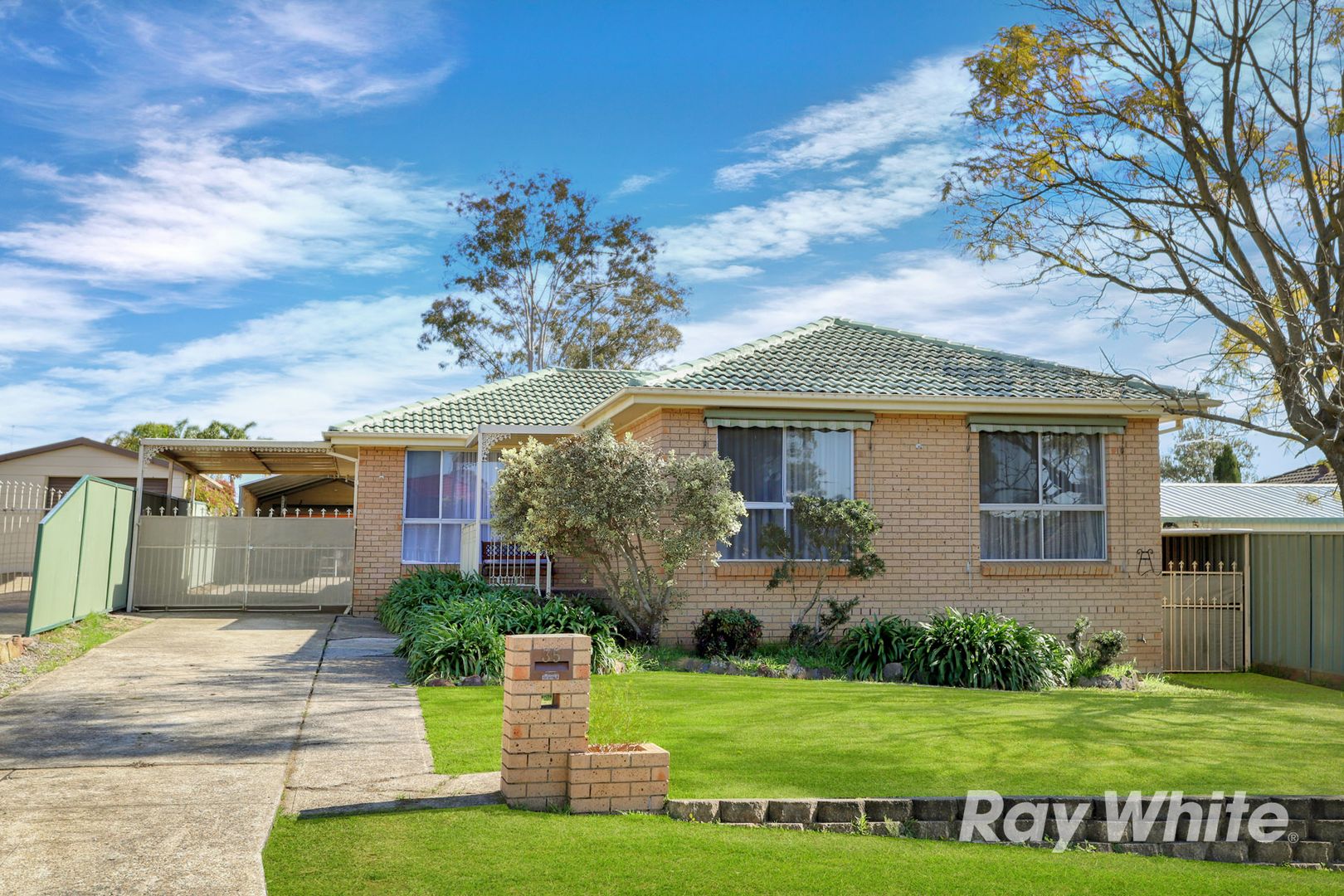 35 Coowarra Drive, St Clair NSW 2759