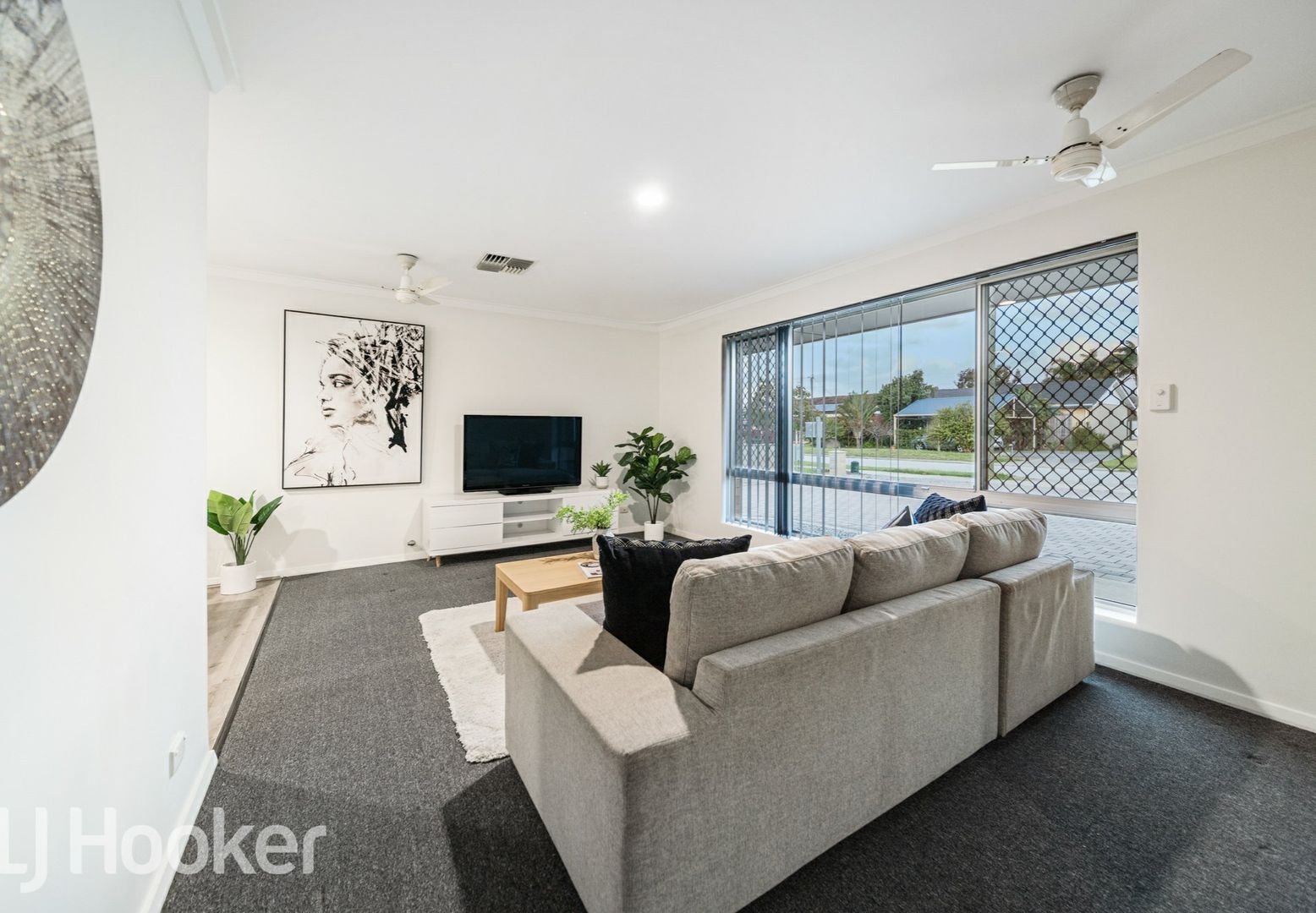 44 Donaldson Street, Queens Park WA 6107, Image 1