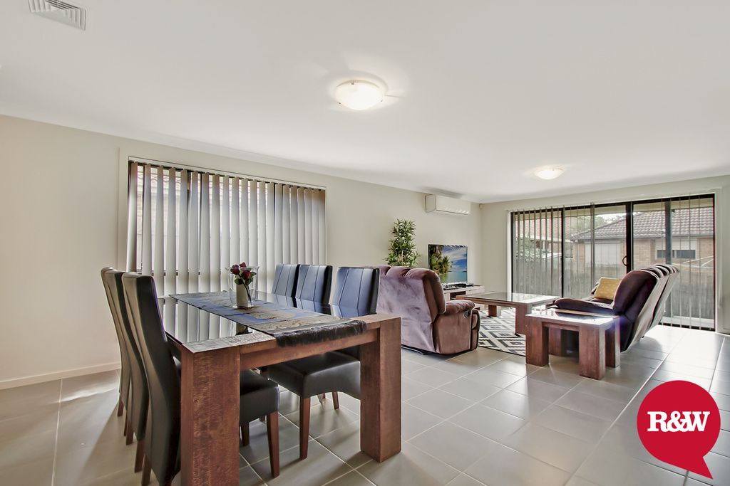 2/30 Valma Place, Colyton NSW 2760, Image 2