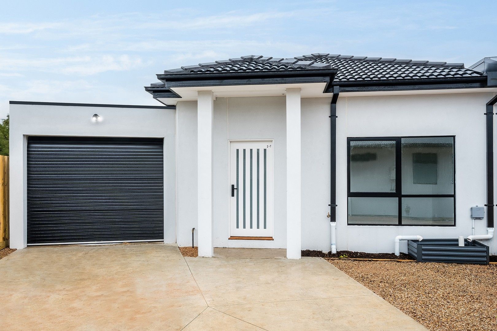 Townhouse in 2/7 Takoma Court, NORLANE VIC, 3214