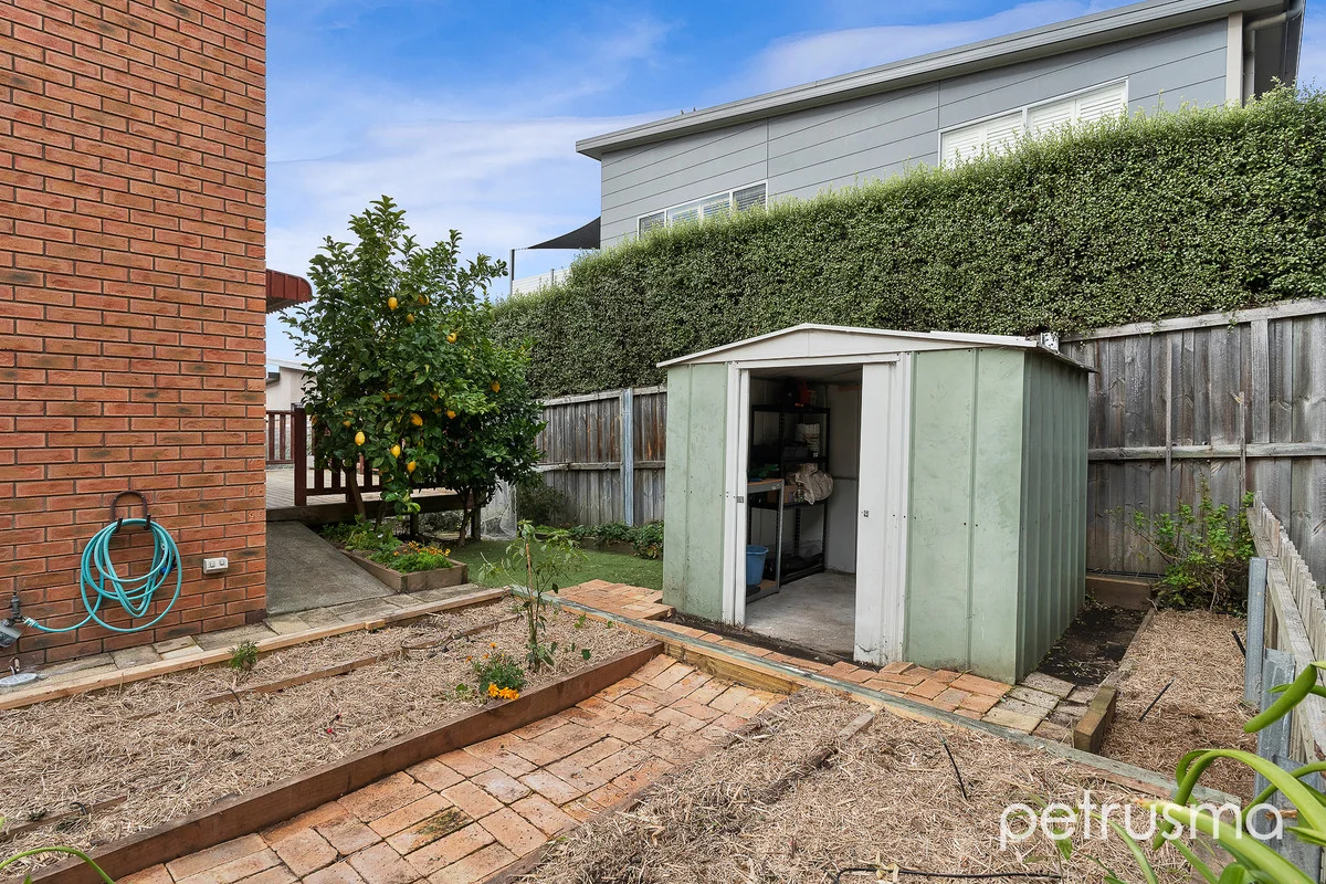 Additional image 21 of 10/180 Roslyn Avenue, Blackmans Bay TAS 7052