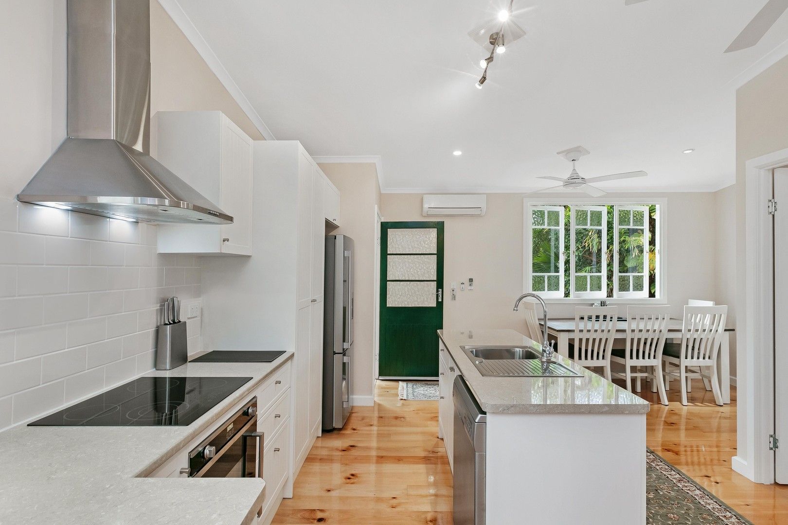 2 bedrooms Apartment / Unit / Flat in 1/434 Severin St PARRAMATTA PARK QLD, 4870