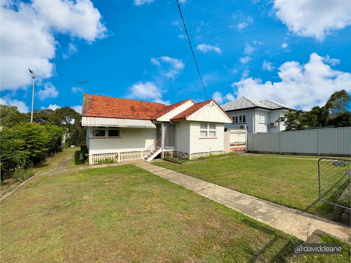 3 bedrooms House in 213 Pfingst Road WAVELL HEIGHTS QLD, 4012