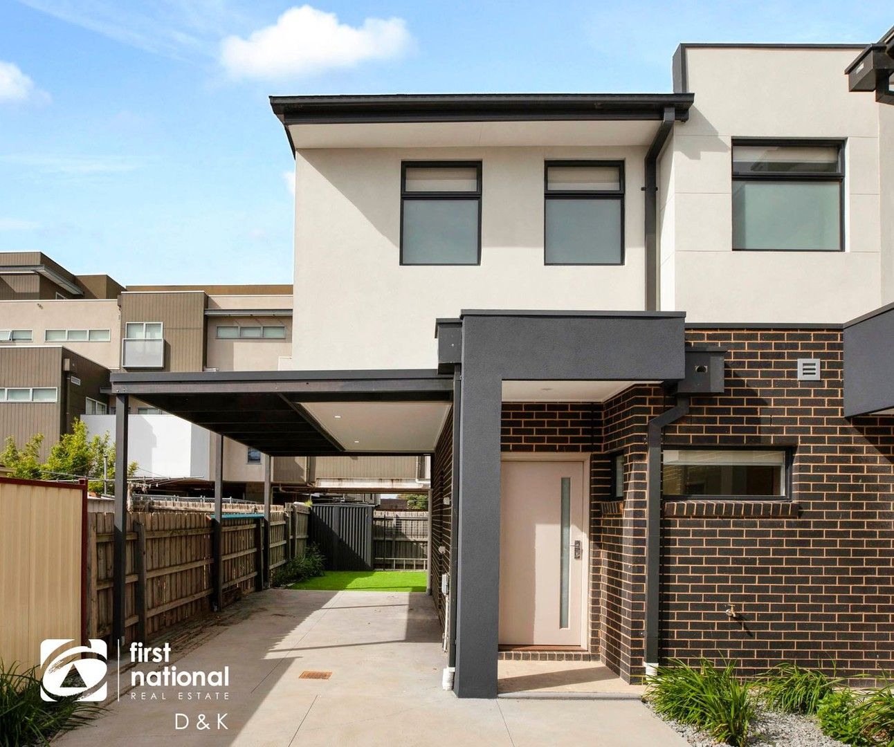 2 bedrooms Townhouse in 3/114 Melon St BRAYBROOK VIC, 3019