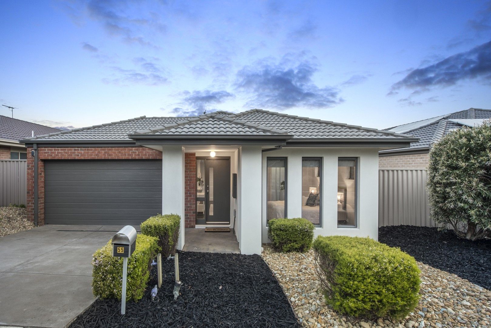 4 bedrooms House in 55 Harrison Way PAKENHAM VIC, 3810