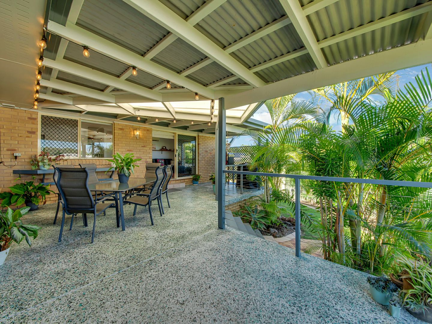 4 Selina Court, Tannum Sands QLD 4680, Image 2