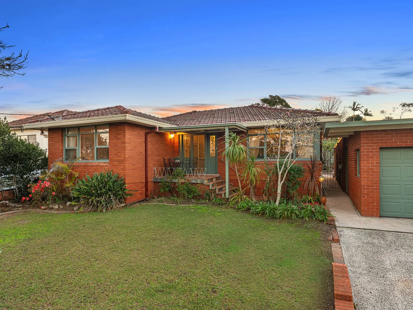 Private Family Living, Gymea Bay
