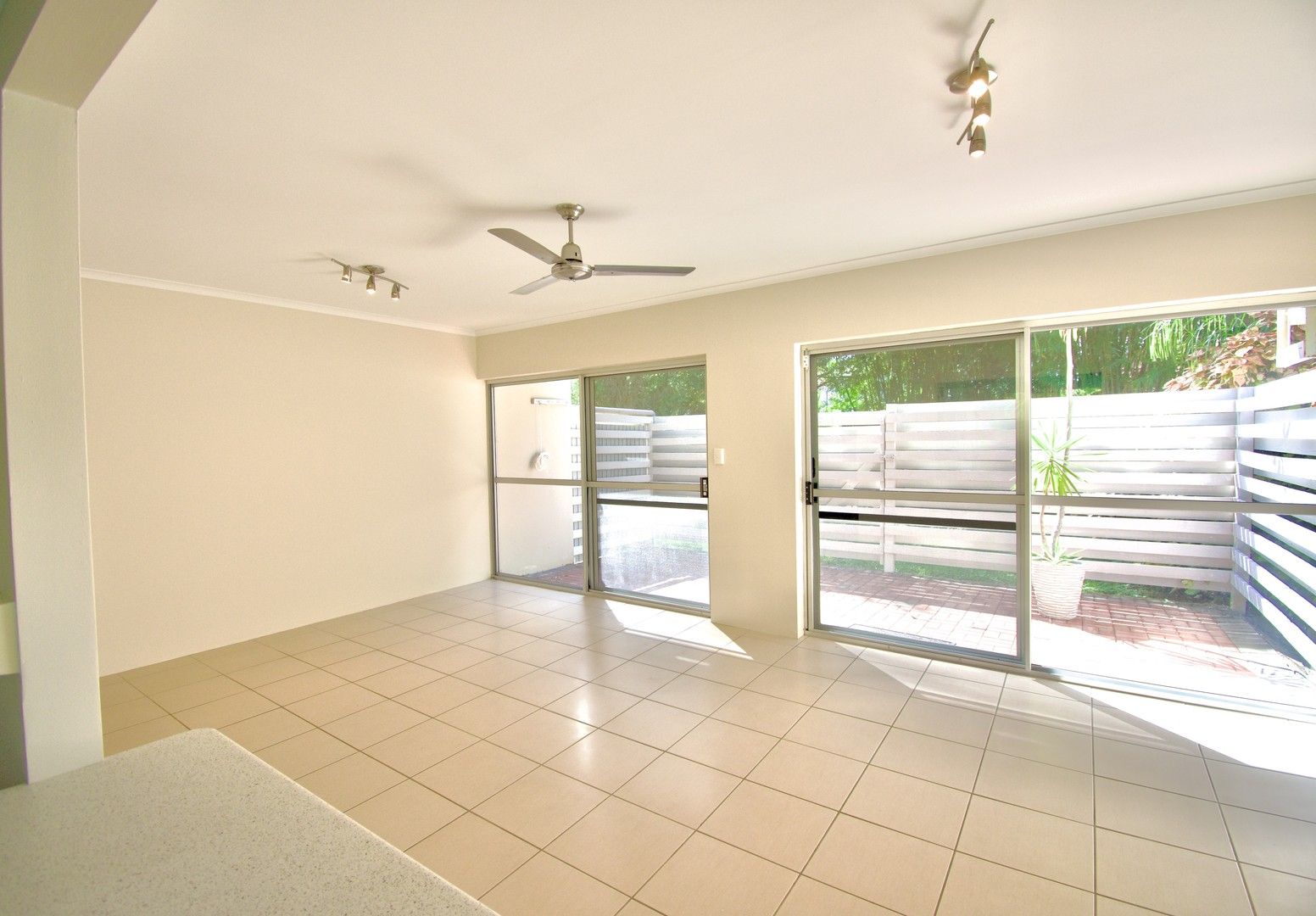 Unit 1/3 Maeva St, Jubilee Pocket QLD 4802, Image 0