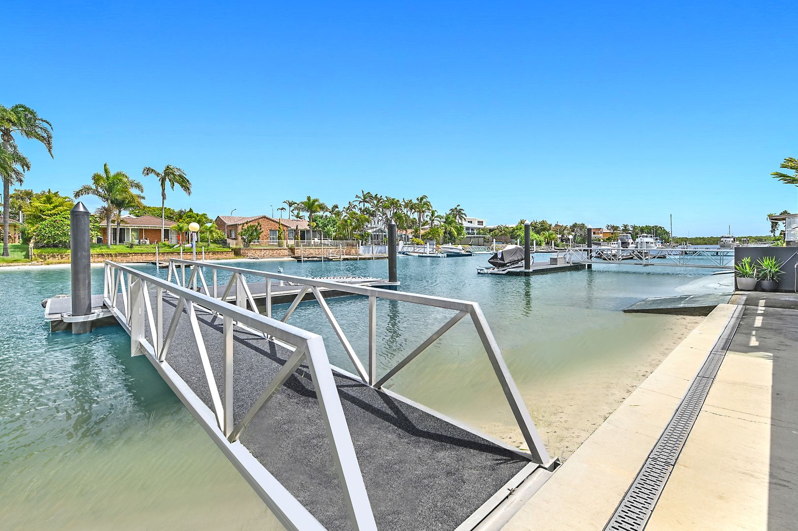 12 Bass Place, Paradise Point QLD 4216, Image 1