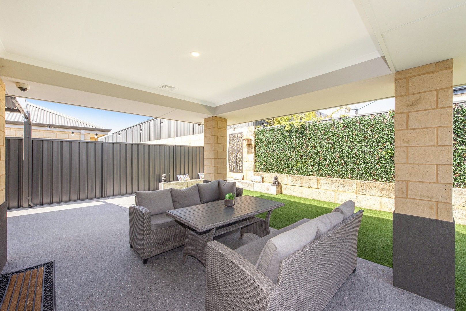 4 bedrooms House in 12 Linaker Street BALDIVIS WA, 6171