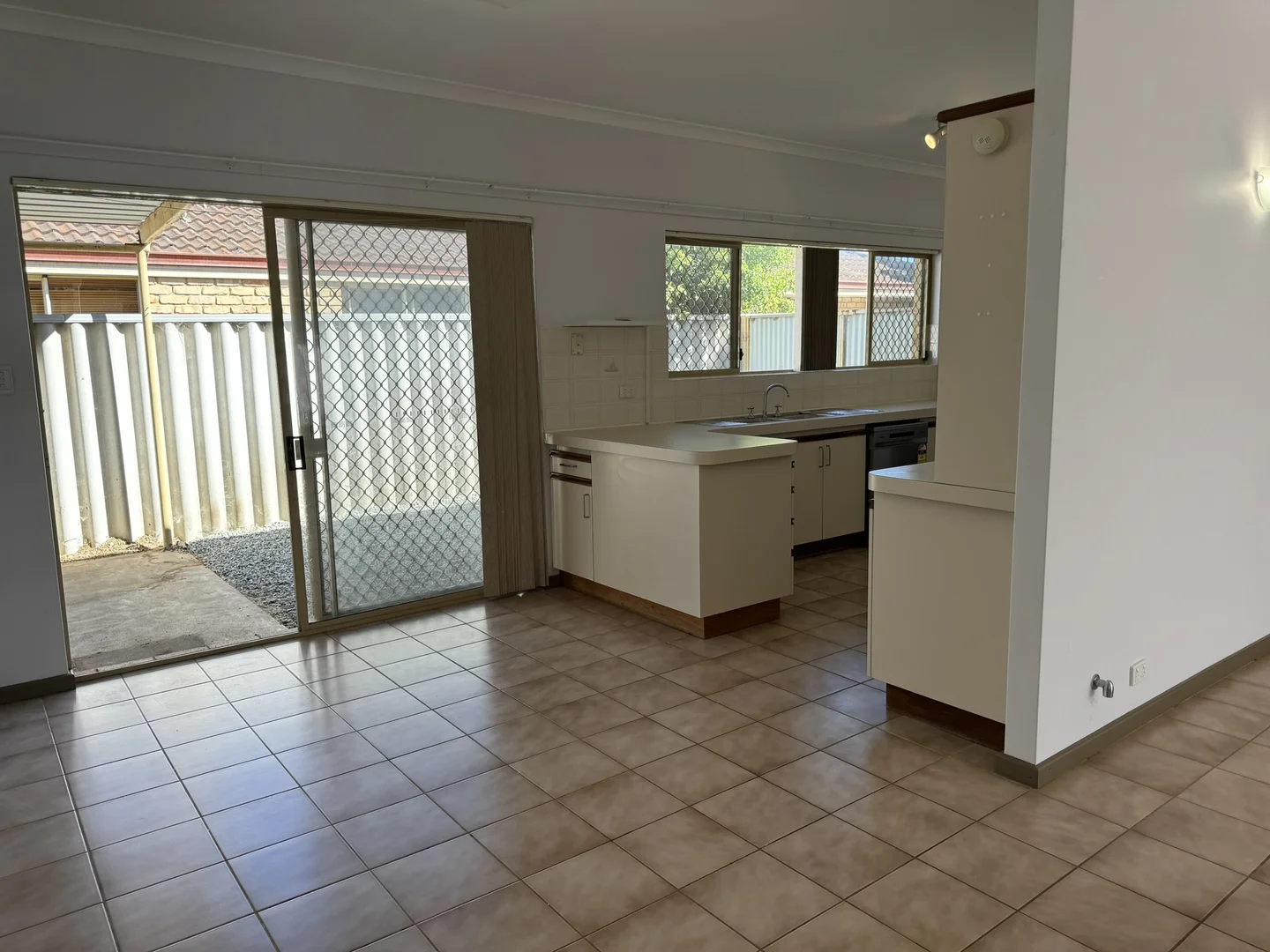 Additional image 9 of 9A Beagle Place, Port Kennedy WA 6172