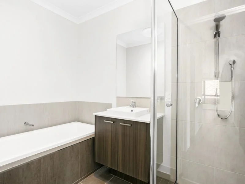 Additional image 5 of 17 Madeira Street, Armstrong Creek VIC 3217