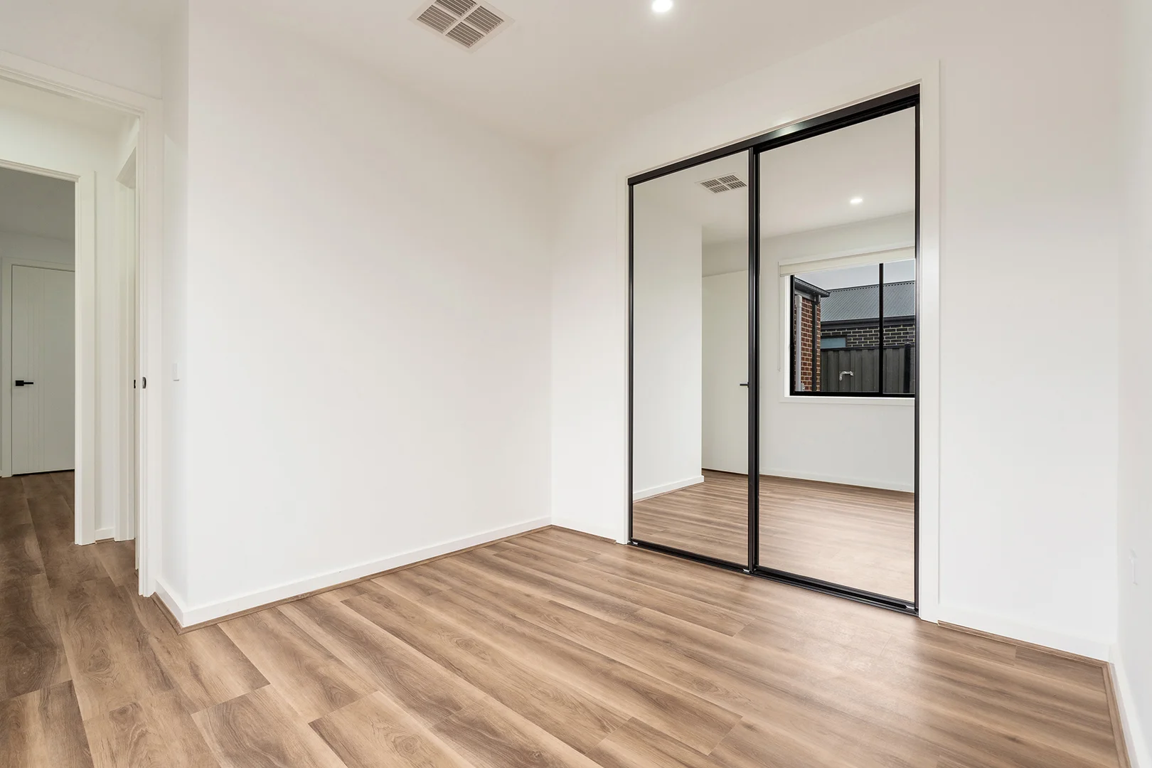 Additional image 10 of 8 Persimmon Road, Craigieburn VIC 3064