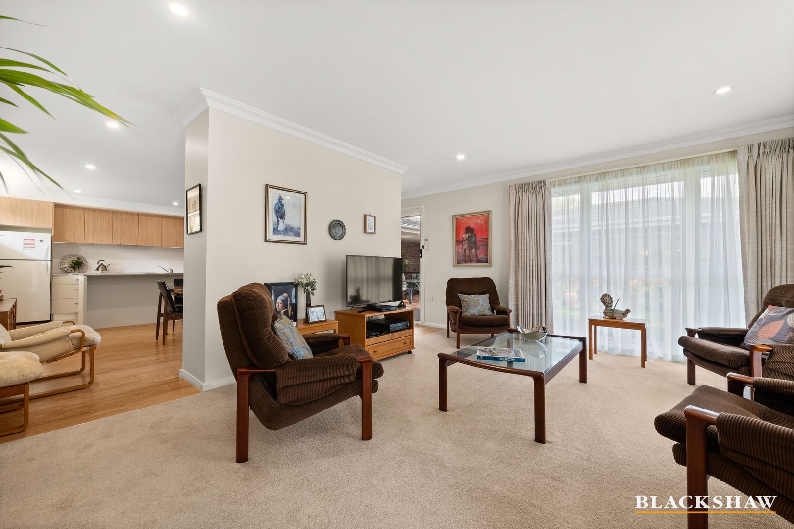 2 Blackman Crescent, Macquarie ACT 2614, Image 2