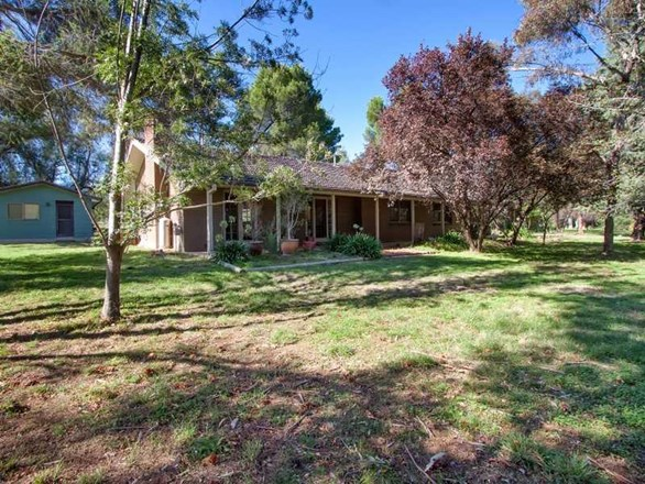 5 Birch Road, Lake Albert NSW 2650