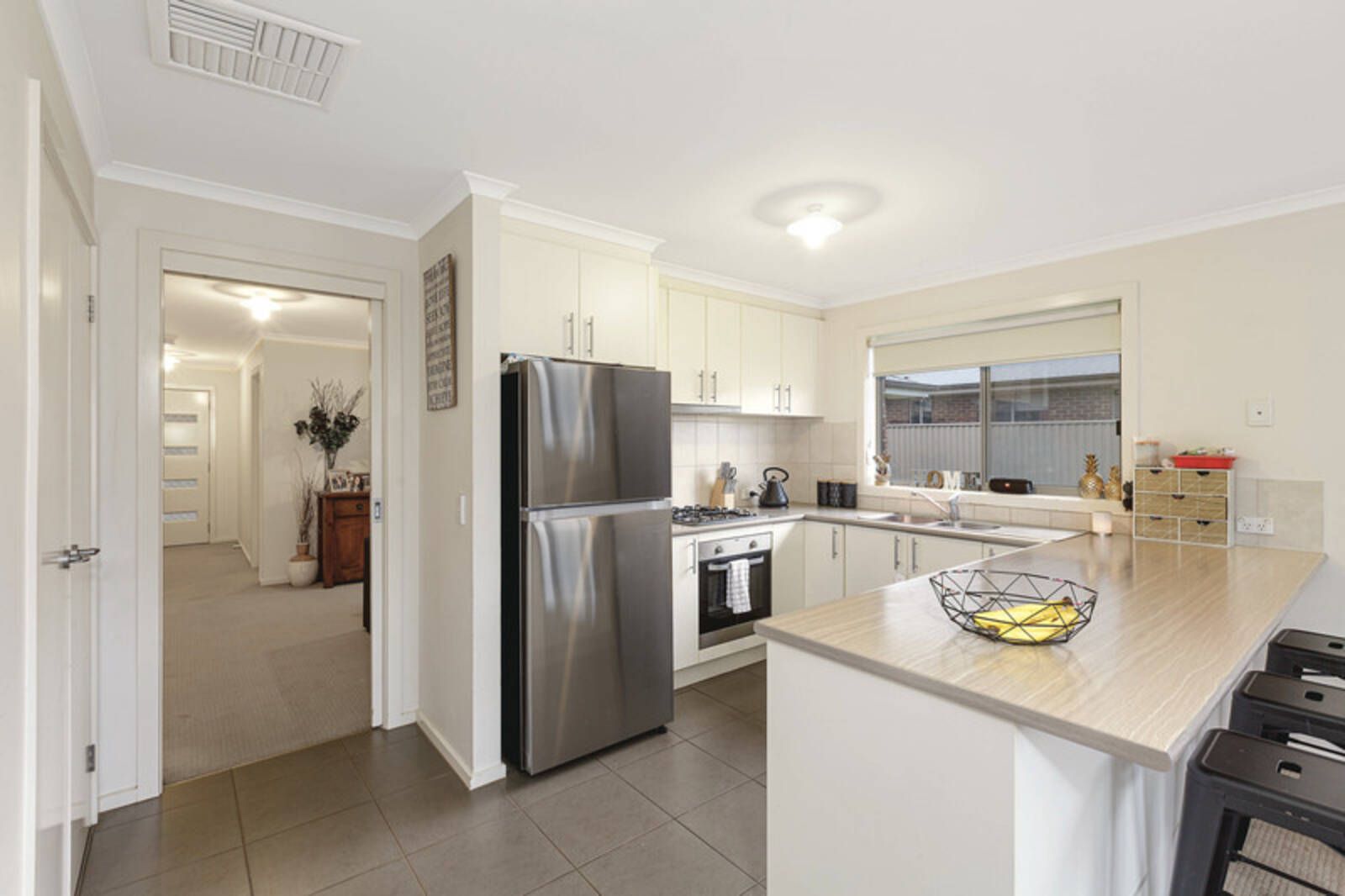 75 Dyson Drive, Alfredton VIC 3350, Image 2