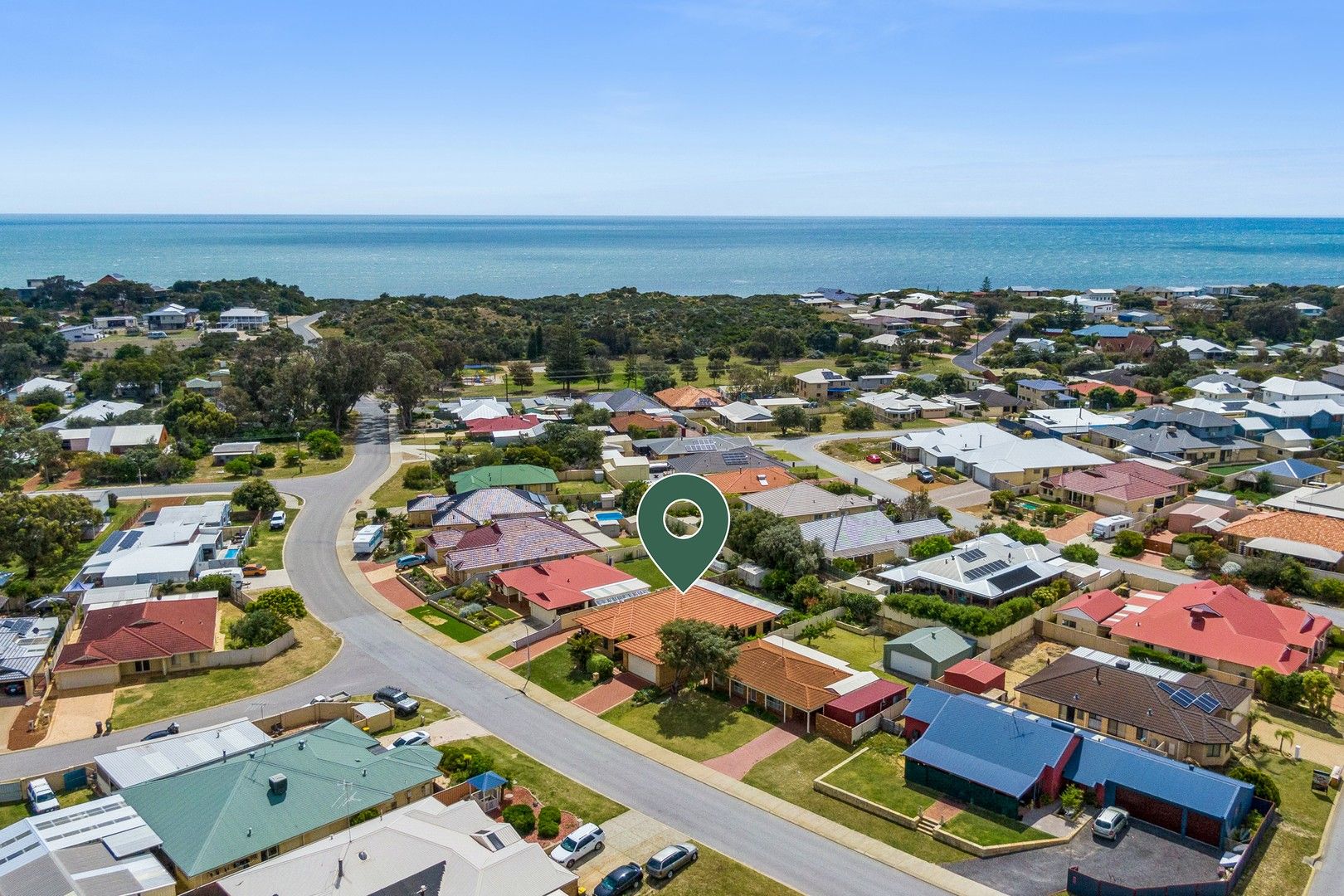 3 bedrooms House in 5 Melros Beach Road DAWESVILLE WA, 6211