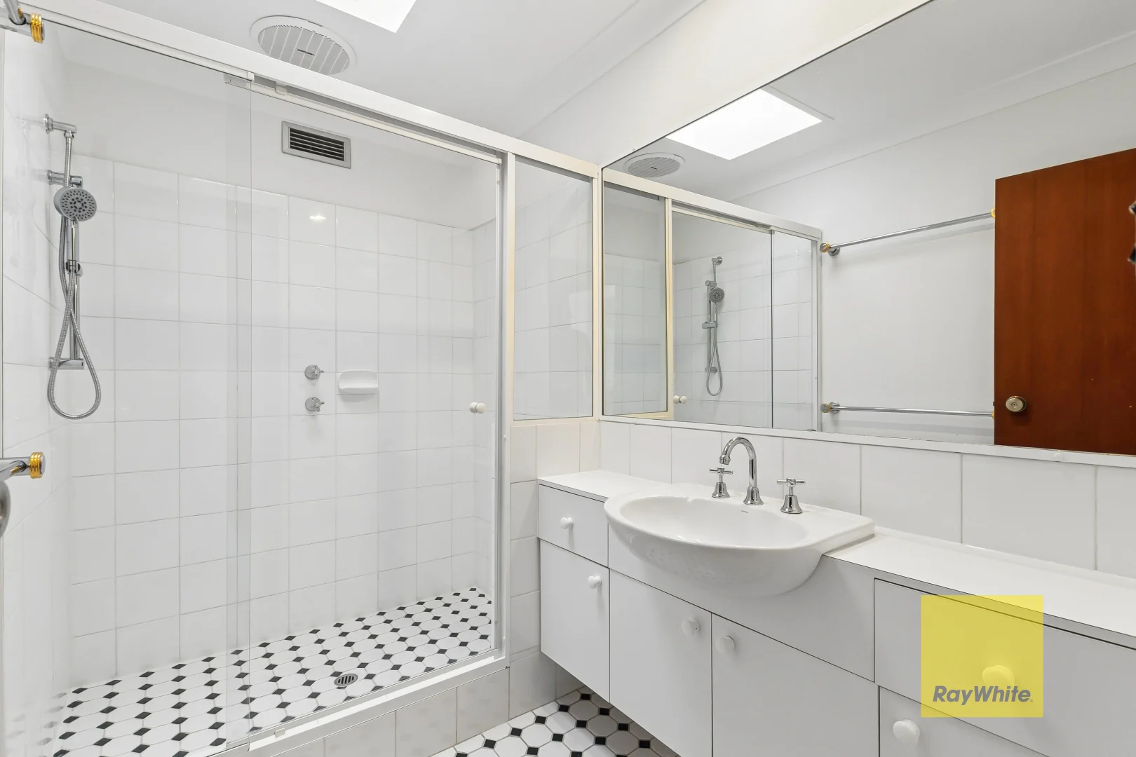 Additional image 12 of 10E Kanimbla Road, Nedlands WA 6009