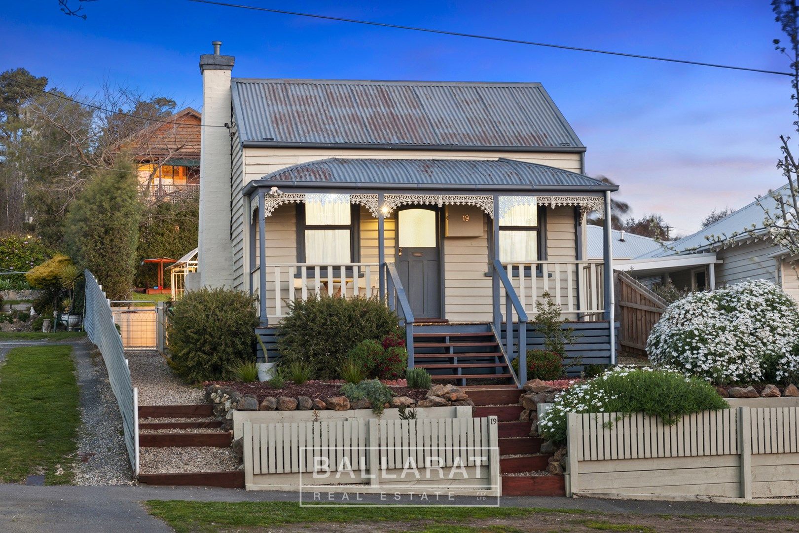 19 Peake Street, Golden Point | Property History & Address Research ...