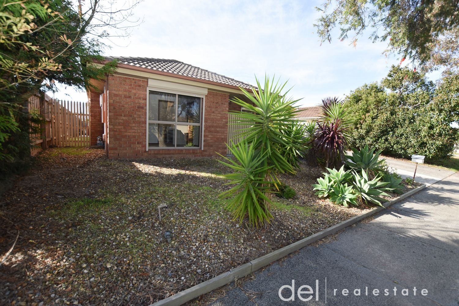 44 Frances Crescent, Cranbourne North VIC 3977, Image 2