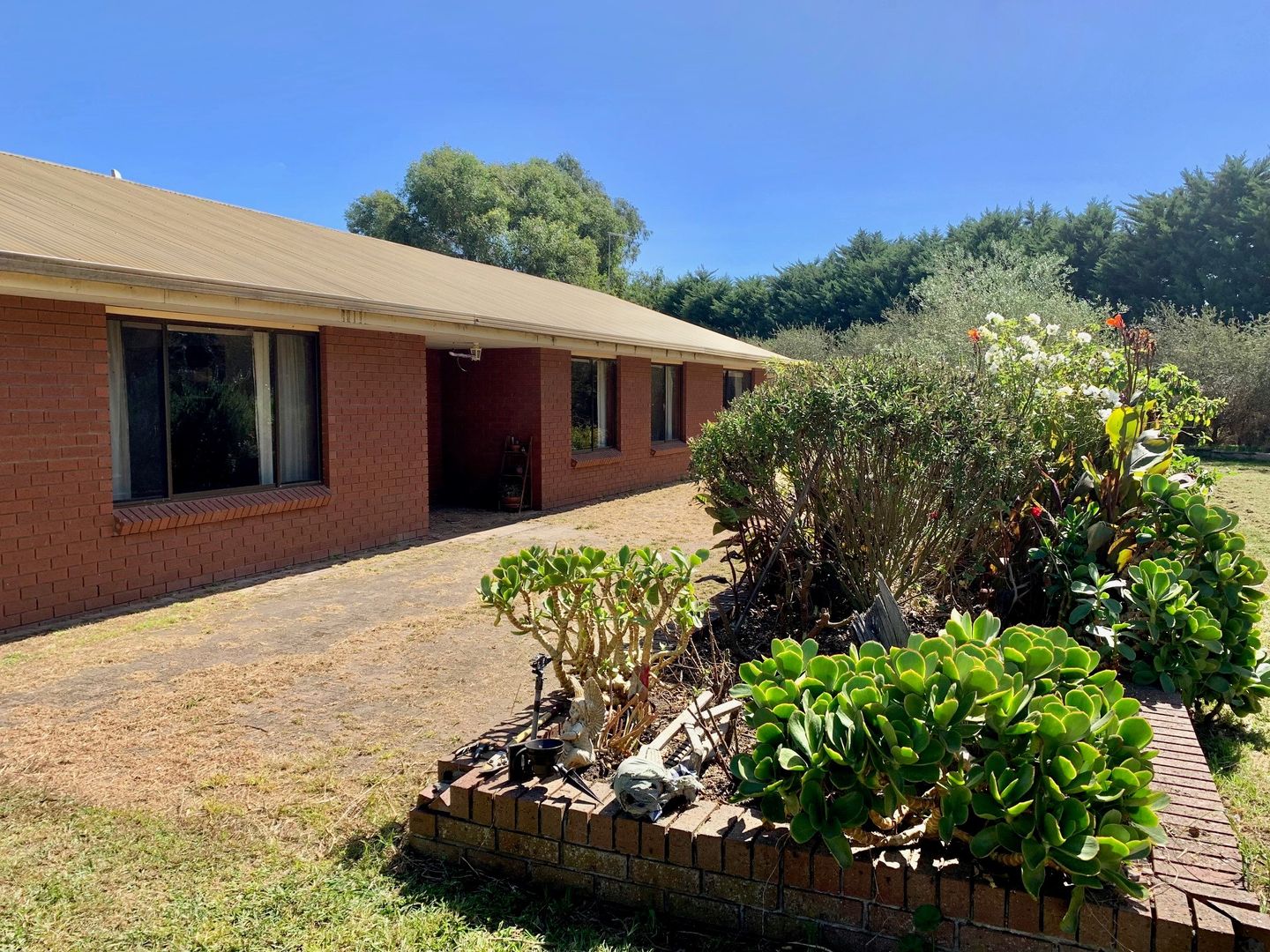 4391 Hopkins Highway, Mortlake VIC 3272, Image 1