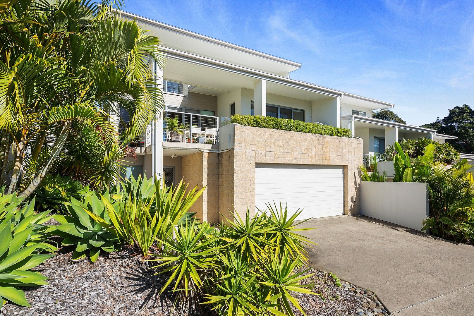 4 bedrooms Townhouse in 10/6 Diggers Beach Road COFFS HARBOUR NSW, 2450
