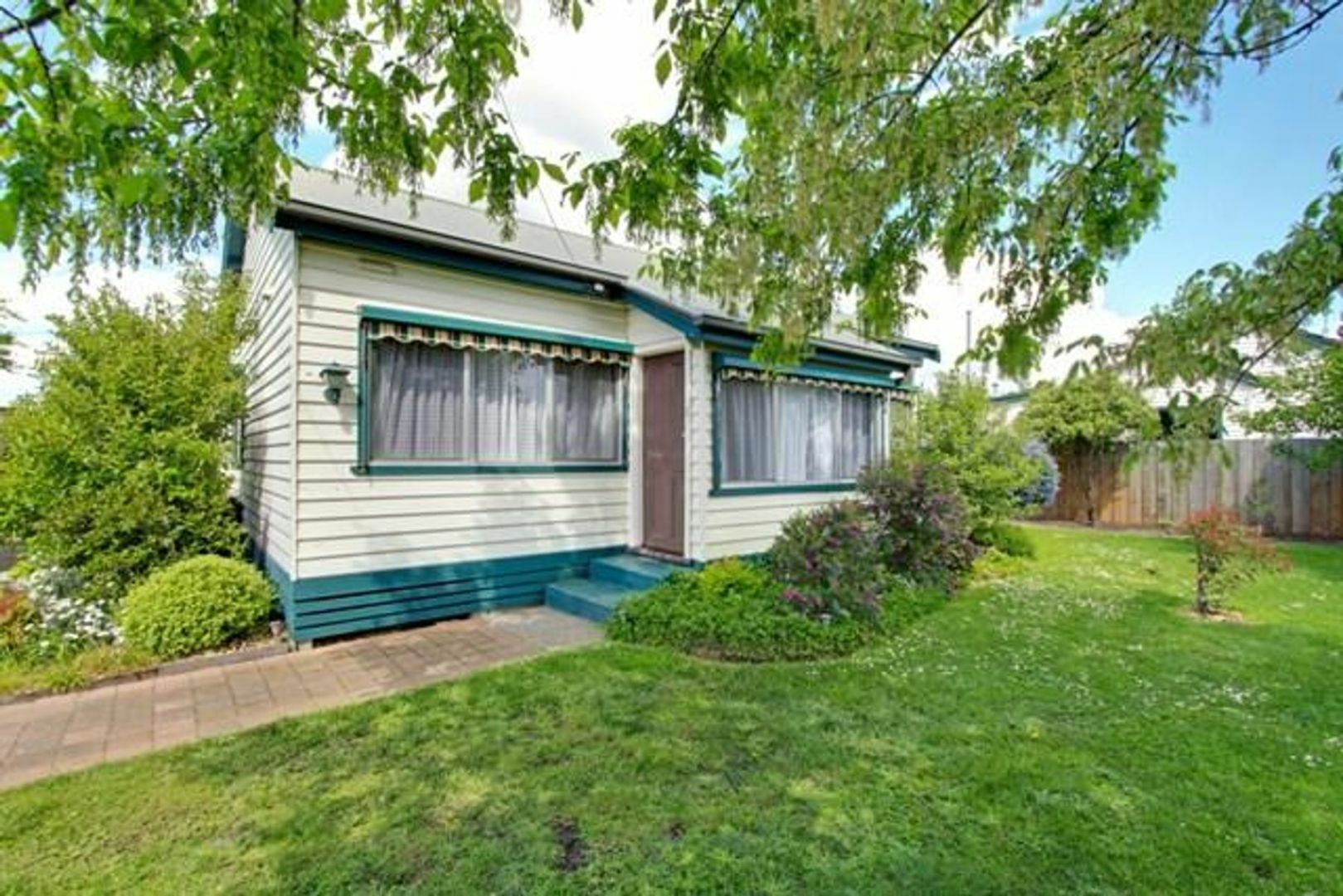 3 bedrooms House in 18 Grubb Ave TRARALGON VIC, 3844